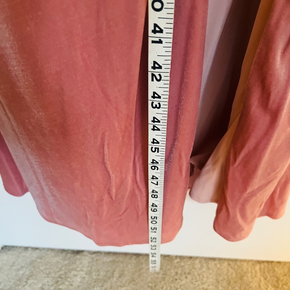 Elegant Pink Velvet Evening Gown - Picture 6 of 8